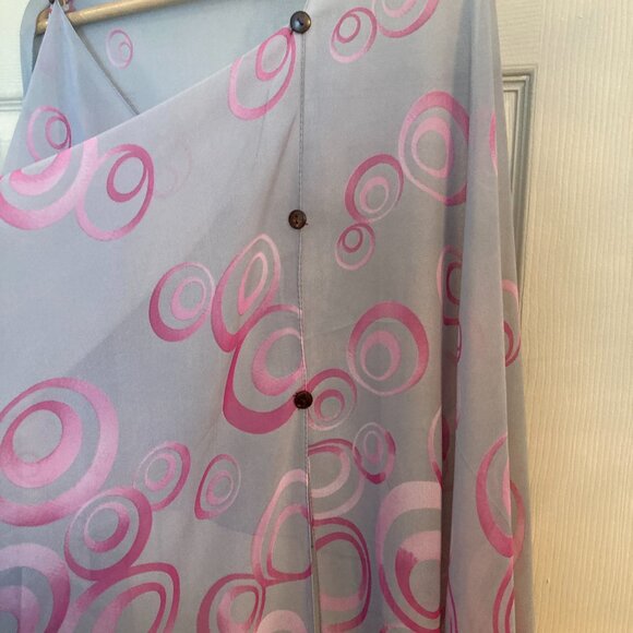 Sheer Pullover Shawl  - NWT - Picture 3 of 4